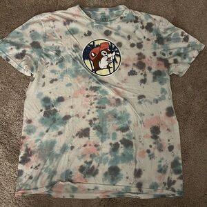 ✨NWOT✨ Tye-Dye Buc-ee’s Tee